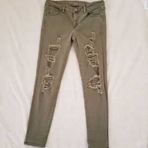 American Eagle destructed jeans size 12